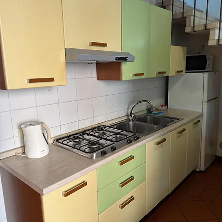 Corte Roveggia - Bilocale Dali Lägenhet